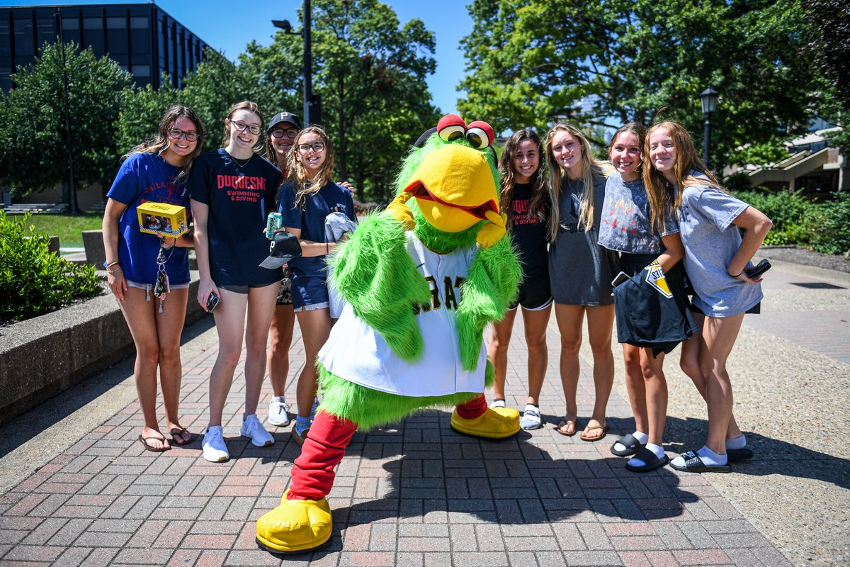 PiratesPartners's tweet photo. We hosted a tailgate with @getgo yesterday afternoon to welcome students back to school.

Good luck this year, @duqedu! https://t.co/mjHiXAJgOh