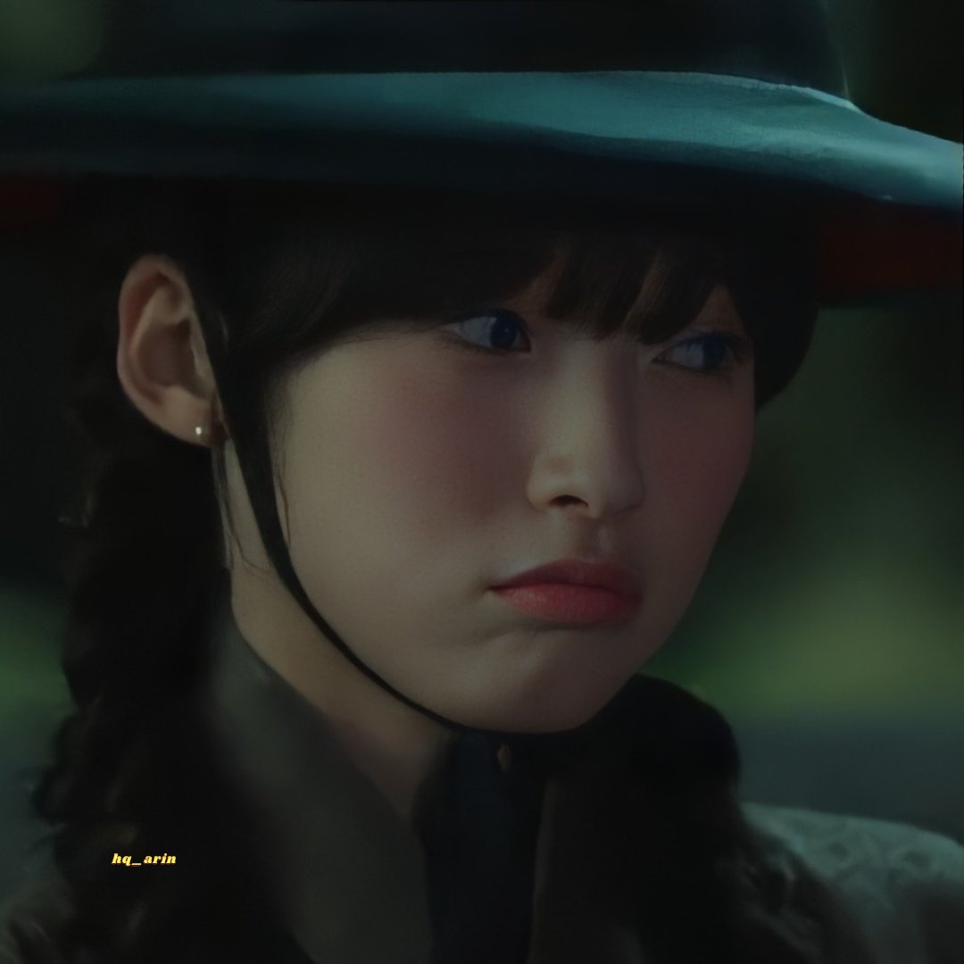 HQ_ARIN's tweet photo. 220827 #AlchemyOfSoulsEp19 - Arin cuts.

#ARIN #OHMYGIRL #아린 #오마이걸 @8_OHMYGIRL https://t.co/E77xo7PaEP
