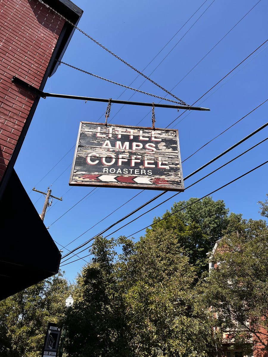 _innerlove's tweet image. finally a coffee place with gear in mind