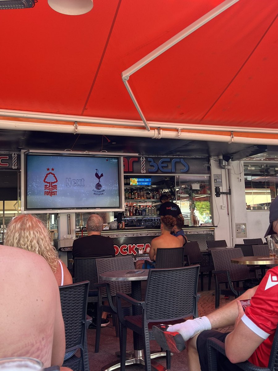 btomo27's tweet photo. Albufeira Reds 🌳🔴🇵🇹 #NFFC https://t.co/vMYGMCZcGe