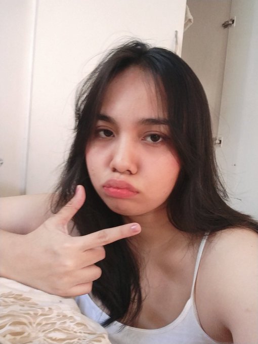 Zelofalla’s pics and videos