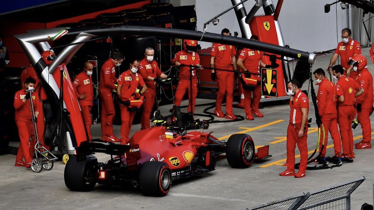 korhan_durukan's tweet photo. #F1
#BelgianGP
#FERRARI

YILIN KAYBEDENİ (BİDONU)

Hiç kuşkusuz 2022 yılının en büyük kaybedeni ve en başarısız ekibi, Ferrari teknik ekibidir. Özellikle Monako ve İngiltere’deki skandal uygulamalardan sonra Leclerc’in performansını negatif etkileyen ekibin, istifası gerekir. https://t.co/2cLm4LzVju