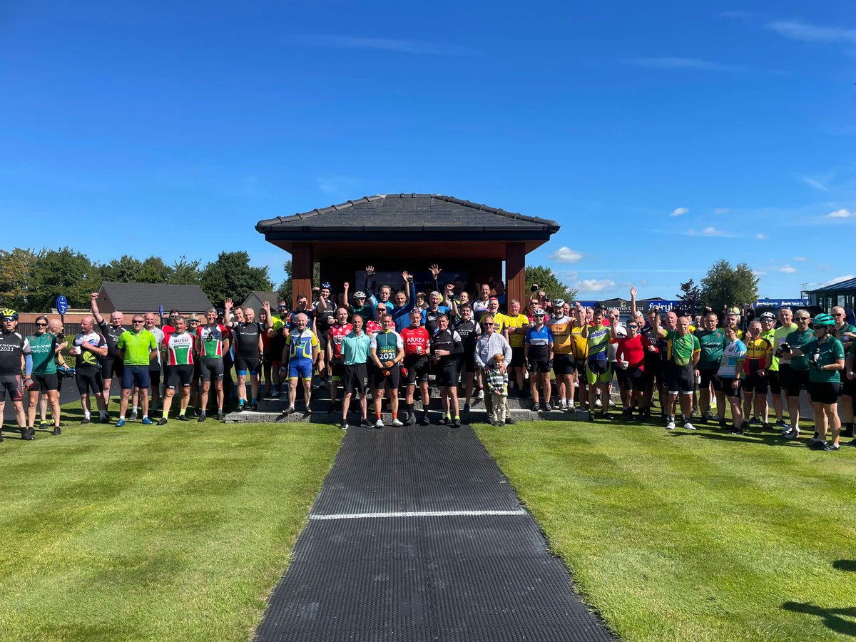 Thanks to our main sponsor yesterday <a href="/paddypower/">Paddy Power</a> who did so much for the cycle. Super to deal with. 
Also, huge thanks to @FitzersCatering, <a href="/keelingsfruits/">Keelings Fruits</a>, <a href="/LilyandWild/">Lily and Wild</a> at Naas racecourse, <a href="/FlooringMill/">Flooring Mill</a> from Meath, Swans shop in Skryne and <a href="/angloprinters/">Anglo Printers</a> for sponsorship cards 👏