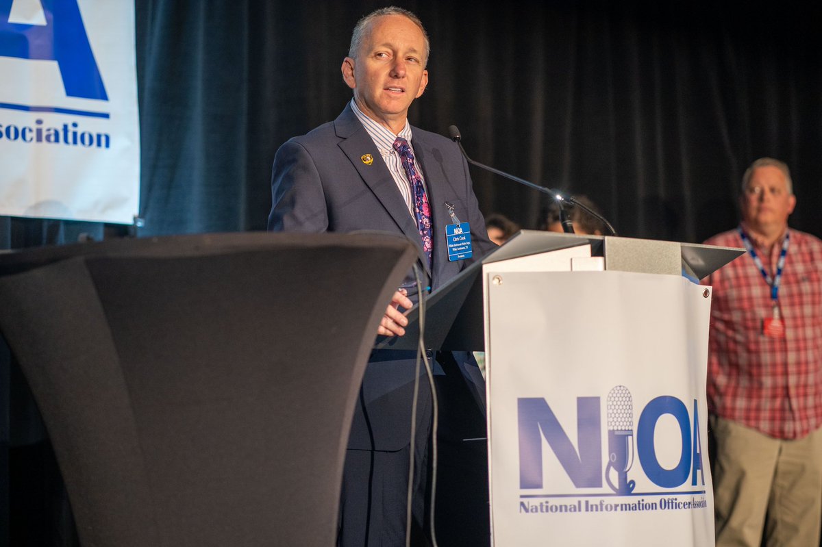 cooktx's tweet photo. Love this selfie 🤳 as it’s been an honor and privilege to serve as President for @NIOA with this board, as hundreds of amazing people gather to learn, share &amp; connect to make our communities and orgs stronger &amp; better! Thank you @zhicook for always standing by my side! #NIOA2022 https://t.co/JiNabfHwtv