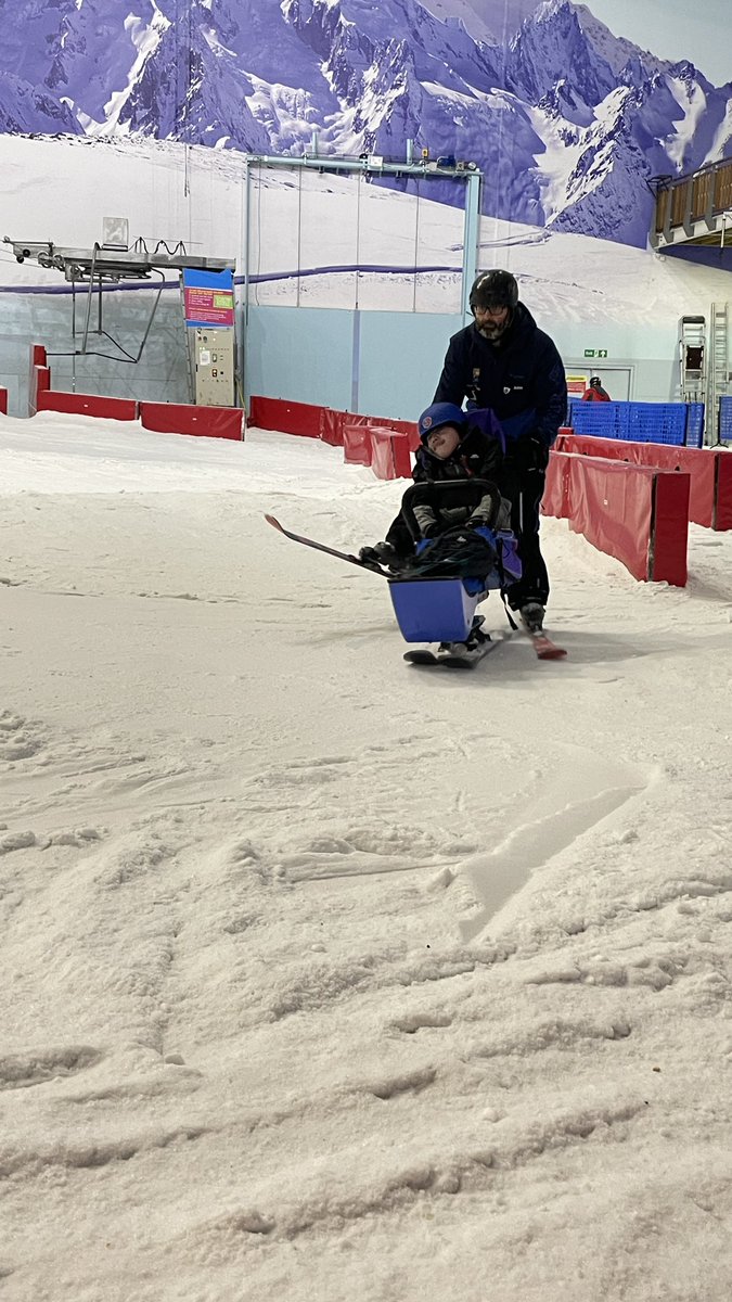 alexmac06's tweet photo. So good to be back on the slopes with @dsuksnowsport after missing out last time cos of my hospital stay!!
πΏ ππ¦Έπ»ββοΈ #BeMoreAlex #OnTheMend https://t.co/cCq38W2Hjb