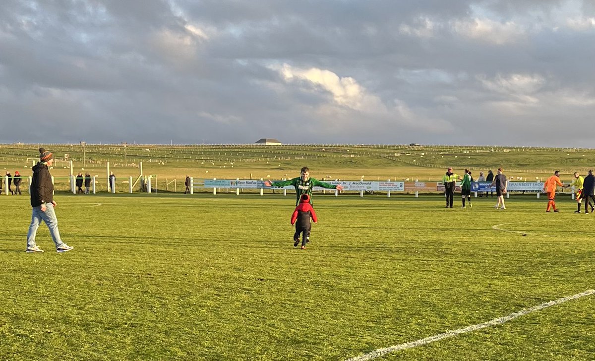 lauramack__'s tweet photo. Didn’t think I’d be spending weekends off watching @nessfc play but it’s been brilliant watching the wee guy get into island football. Ness boys have a great mentality, on and off the pitch and are brilliant roles models to this wee guy. Looking forward to next season already⭐️⚽️ https://t.co/UYMu5wB1wS