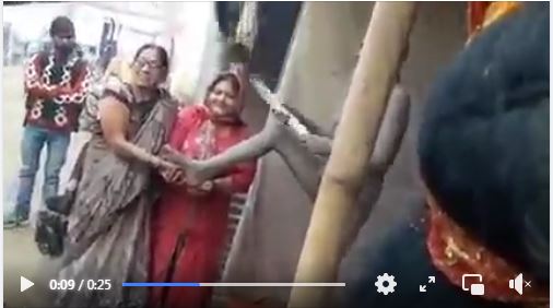 शिक्षा में भले भारत पीछे हो मगर भक्ति में भारत वर्ल्ड चैंपियन है....