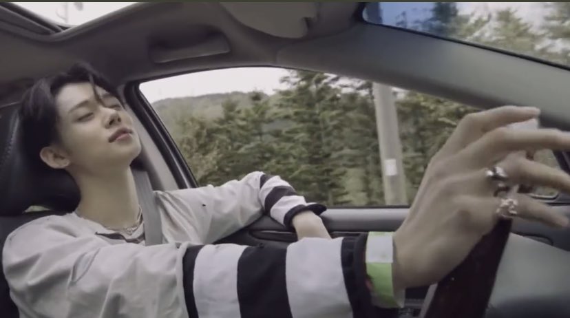 TXTUNOFFlClAL's tweet photo. yeonjun driving ❌
yeonjun driving me crazy ⭕️ https://t.co/fHaDOlMClZ