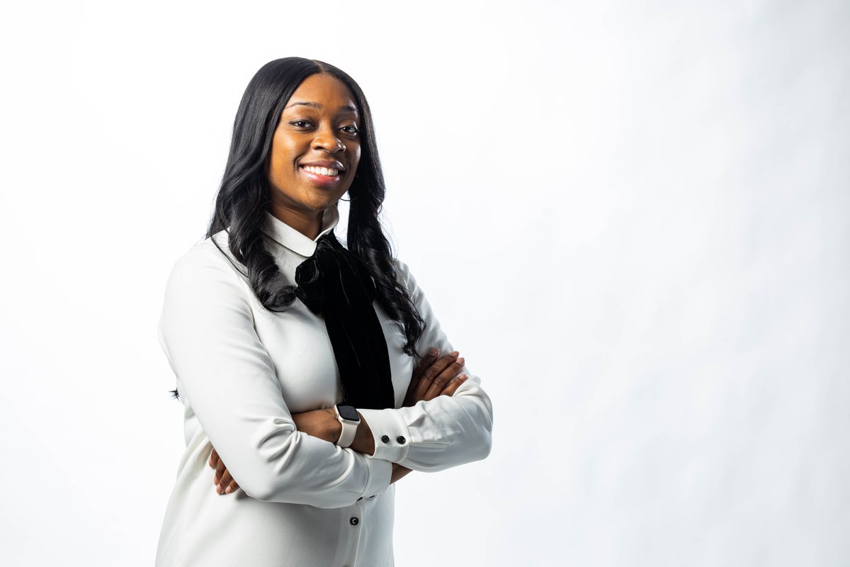 𝐓𝐀𝐊𝐄 𝐌𝐄 𝐎𝐔𝐓 𝐓𝐎 𝐓𝐇𝐄 𝐁𝐀𝐋𝐋𝐆𝐀𝐌𝐄.
Our leader <a href="/CoachDJack35/">Dionnah Jackson-Durrett</a> has been given the awesome opportunity to throw out the first pitch at TODAY'S <a href="/Royals/">Kansas City Royals</a> game. Bring the heat, coach ‼️🔥

#ROOUP | #KCcommitted