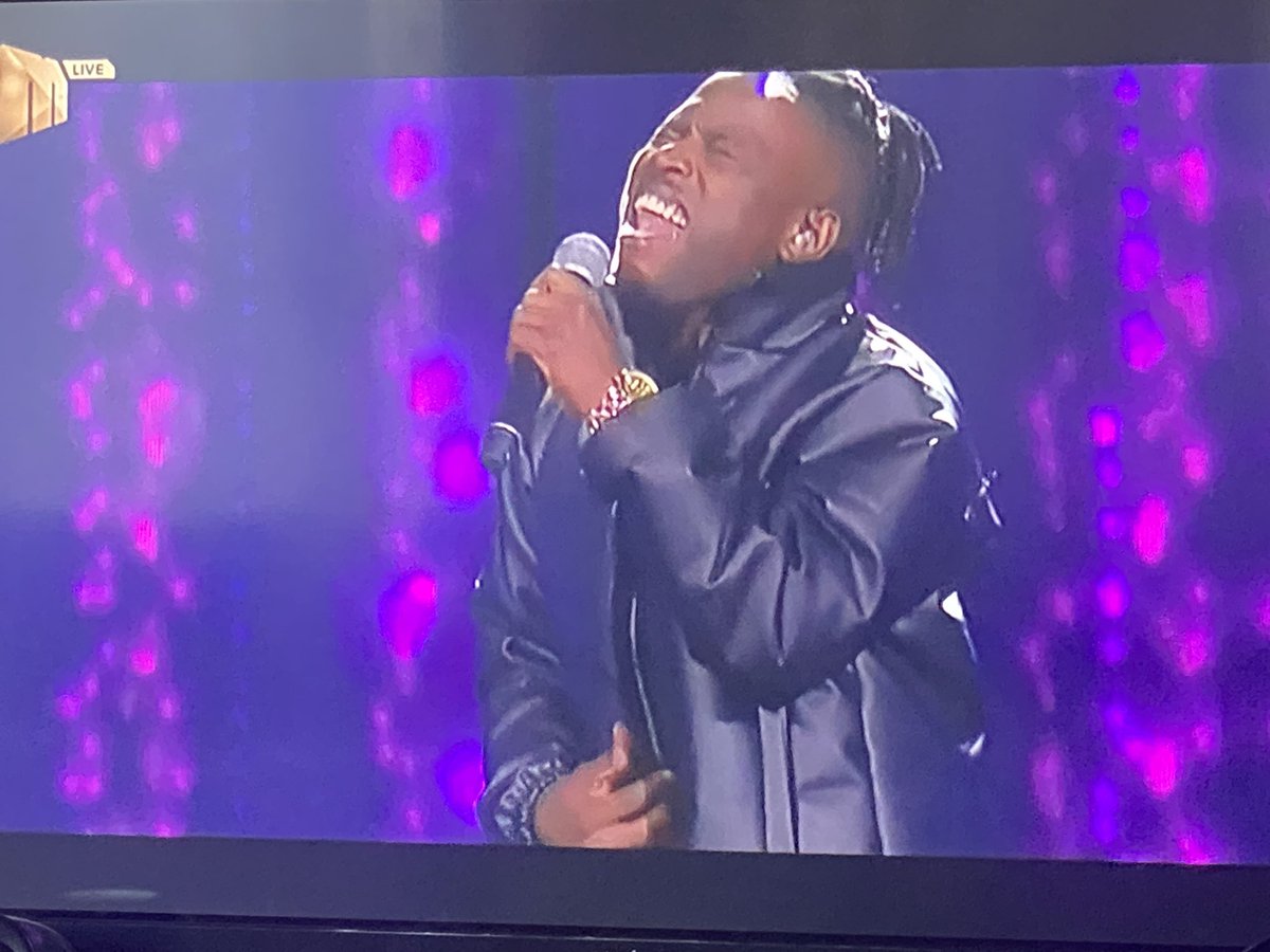 TheCPTtwins's tweet photo. Their voices complimented each other . Beautiful !! #IdolsSA https://t.co/7x4f2LAlTy
