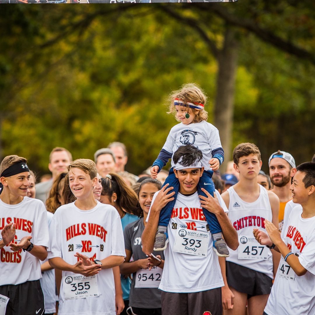 jeffkeister's tweet photo. Run with me! Oct. 22, 2022 #LongIsland #RUN4BEIGEL! Bring your team, family and friends β a great time will be had by all!
https://t.co/tCnmgz1VmP
#runwithscott #justrunfaster #Heckscher @run4beigel @SJBMF #MSDstrong #virtualrun #5k #runrunrun #EndGunViolence π§‘πͺπ½ https://t.co/e37oaioTar