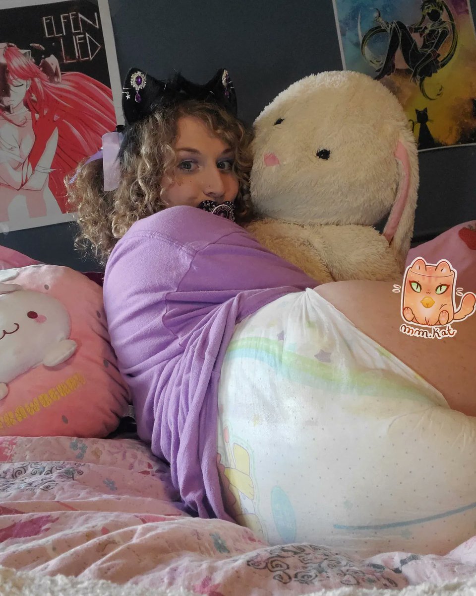 MMKittyKatABDL's tweet photo. Wittle kitty showin off her wet diapie before nap time ~ 🍼🐈😴✨️💖

Should she change first? 🤭 https://t.co/mQfQEDGT9o