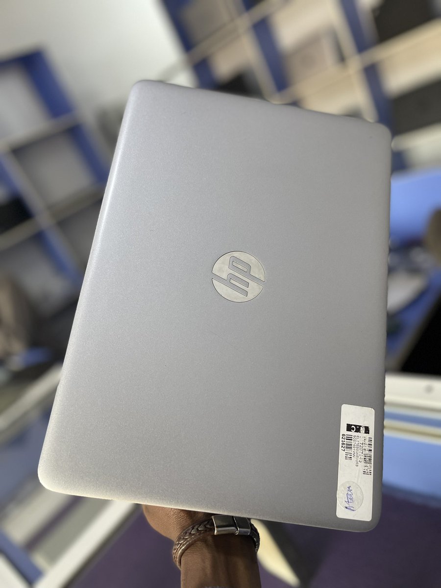 iamprinzmumin's tweet photo. USA 🇺🇸 used:

Hp Elitebook 840 G3 Portable Laptop
6th Gen Core i5 Processor 
(4 CPU @2.4ghz)
500gb HDD
8gb RAM
Keyboard Light 
14.0 inches
Type C Port
SIM Card Slot
Very clean
Portable, slim and sleek 
Factory Charger 

Price: N160,000

📍Kaduna
WhatsApp or Call: +2348061390148 https://t.co/0OvGK6Ub1B