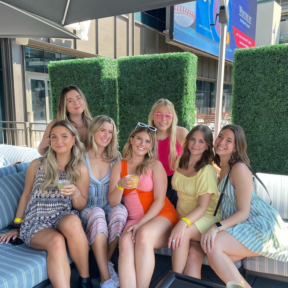 Our Taylor themed brunch is in full swing! 👱🏻‍♀️🍾 It's going to be a Swiftie #SundayFunday at #BrickhouseTavernChi! 🥂