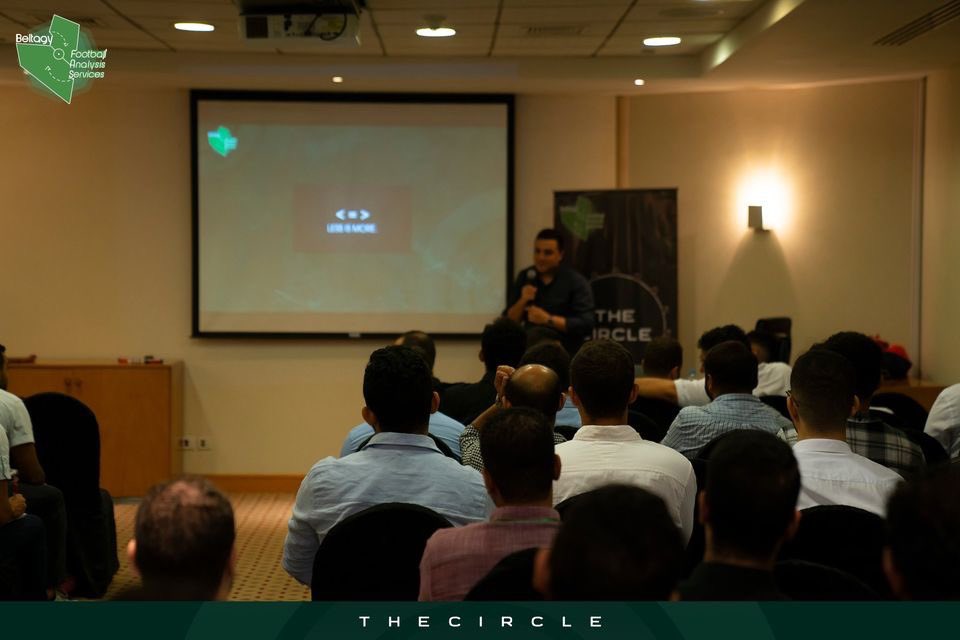 BeltagyAnalysis's tweet photo. .@Walid_4 delivered a great session about creative writing.
#The_Circle https://t.co/CDauN8DmiP