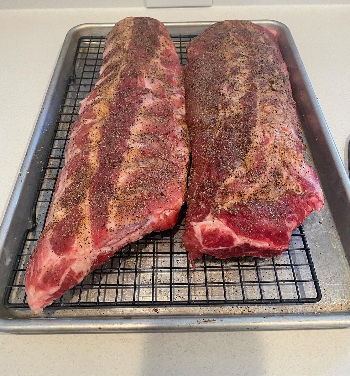 AvhcBeaver's tweet photo. RIBS!!!!
I used @smokedaddysbbqco technique of hot and fast.
#foodie #foodofinstagram #foodpic #ilovefood #yummy #foodjourney #BeaversKitchen #foodporn #delicious #instafood #recipe #cooking #recipeshare #truecooks #eater #ribs #bbqlife #smokedaddy #bbq #kamadojoe #sweatbabyrays https://t.co/gwjCagH5oZ