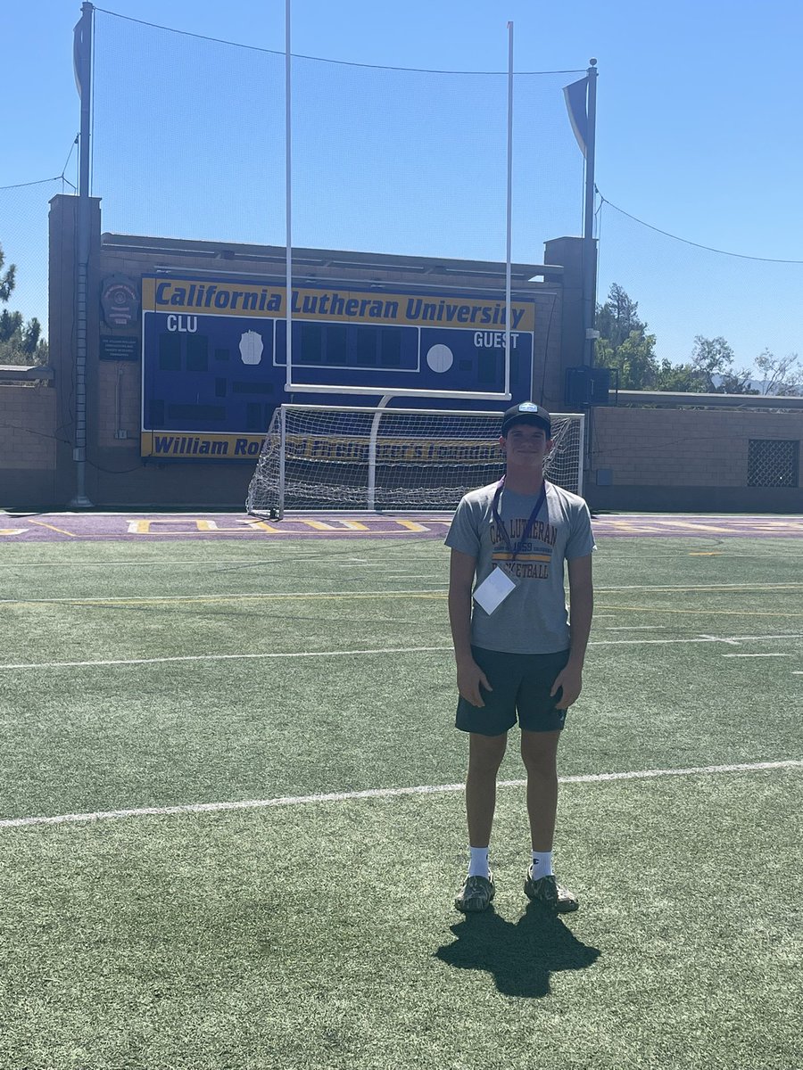 Thank you to @CoachLouie15 for showing me the Cal Lutheran football facilities. Great campus and even better weather.