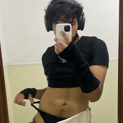 2_m22m_2's tweet photo. #NuevaFotoDePerfil https://t.co/k9Cu3JoI49