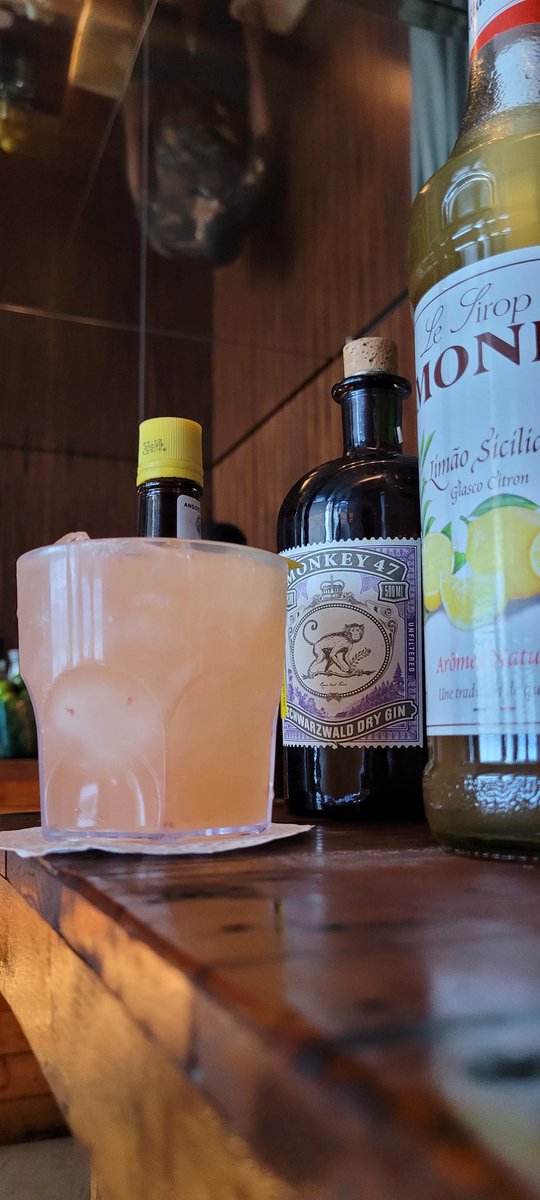 TJet90's tweet image. Só pq o trampo ficou lindão 😍

Drink: Fritzgerald
#bartender #drinks #Recife