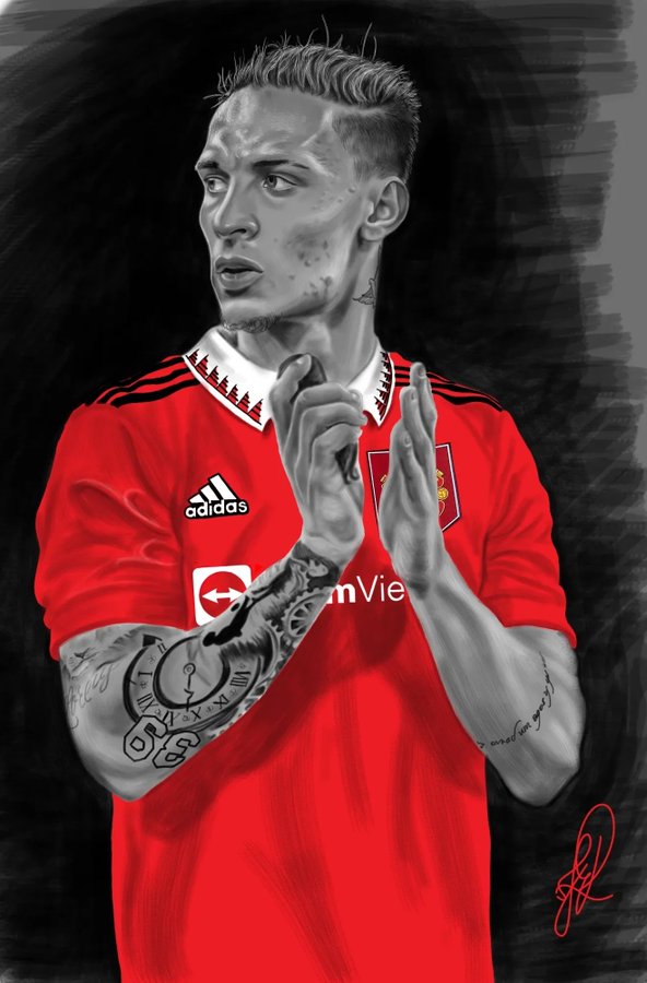 Kamaal_Haasan's tweet photo. No #mufc fan will pass without liking or retweeting 

 Here we go😍 Welcome to Manchester United #Antony https://t.co/4zRnP7rROO