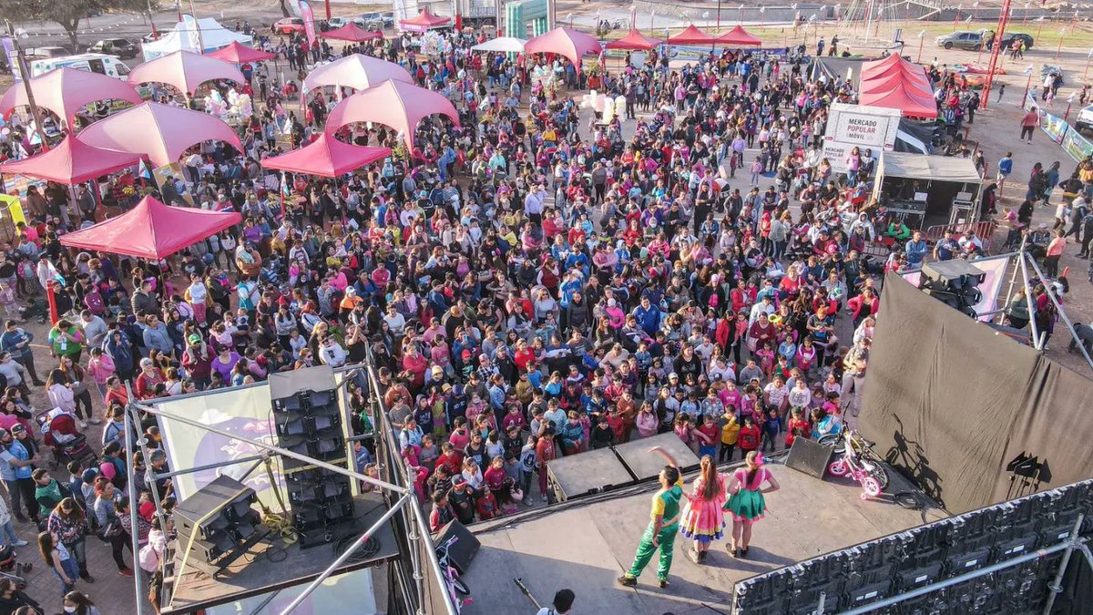 festipeques's tweet photo. 🤩 ¡𝙀𝙨 𝙃𝙊𝙔! ¡𝙀𝙨 𝙃𝙊𝙔! 🤩

Te esperamos a las 15 horas en el Parque de la Ciudad  💕💕💕

Vamos a celebrar a lo grande el #MesDeLasInfancias 💛💚💜🧡❤️🤍 https://t.co/2aqsuMVBUV