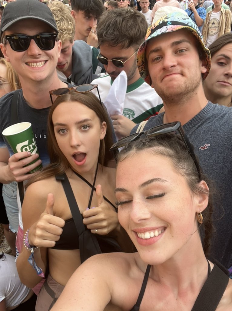 Lily-May Broadhead tweet media