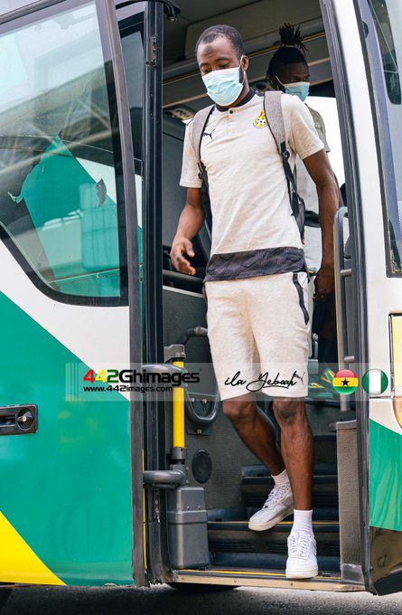 mygtvsports's tweet photo. Ghana’s 🇬🇭 lineup 👇🏾

Danlad Ibrahim (GK)
Augustine Randolph 
Konadu Yiadom 
Mohammed Alhassan 
Dennis Nkrumah Korsah 
Razak Kassim 
Gladson Awako (C)
Seidu Suraj 
Jonah Attuquaye 
Daniel Afriyie Barnieh 
Evans Osei-Wusu 
📸:@442GH 
#GTVSports https://t.co/ZoXmQQwPDW