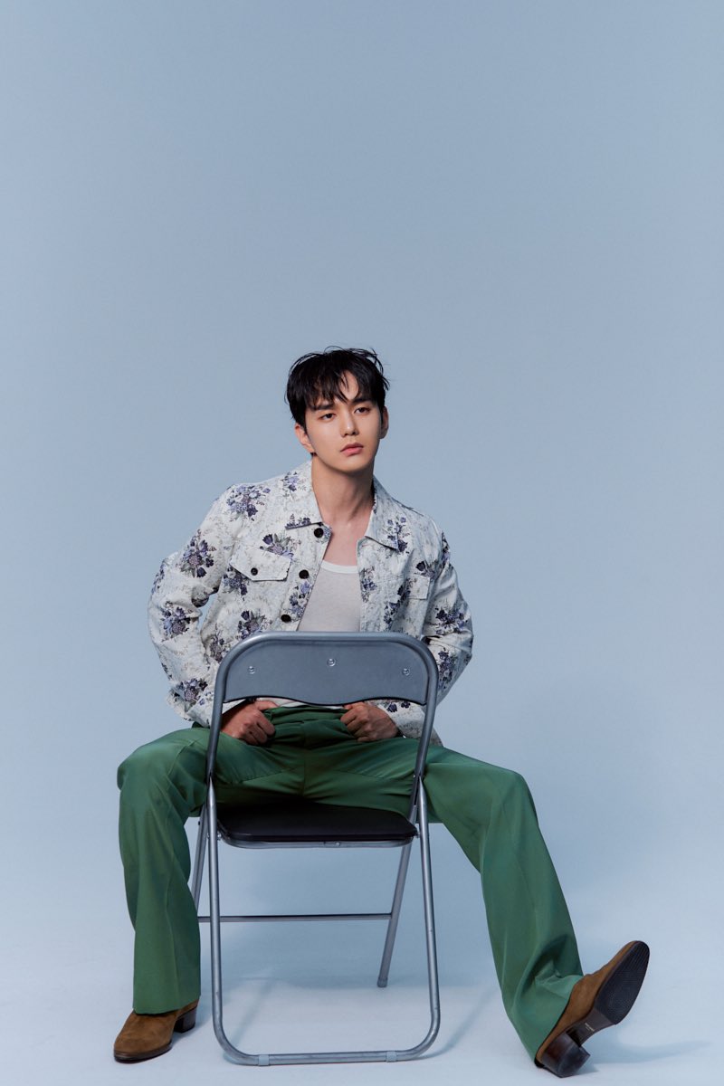 YSHbiased's tweet photo. Yoo Seung Ho for GQ Korea Photoshoot Behind The Scene

Cr: https://t.co/joW74VJNHd

#YooSeungHo #유승호 https://t.co/6dSxlyA53s
