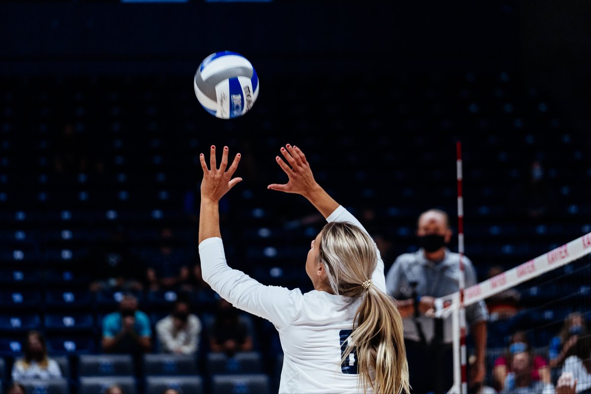 XavierVBALL's tweet photo. 3️⃣ Musketeers receive Buffalo All-Tournament Team honors ‼️

📰: https://t.co/AGVbZ7yBy4

#LetsGoX ⚔️ https://t.co/XlVCi69NAi