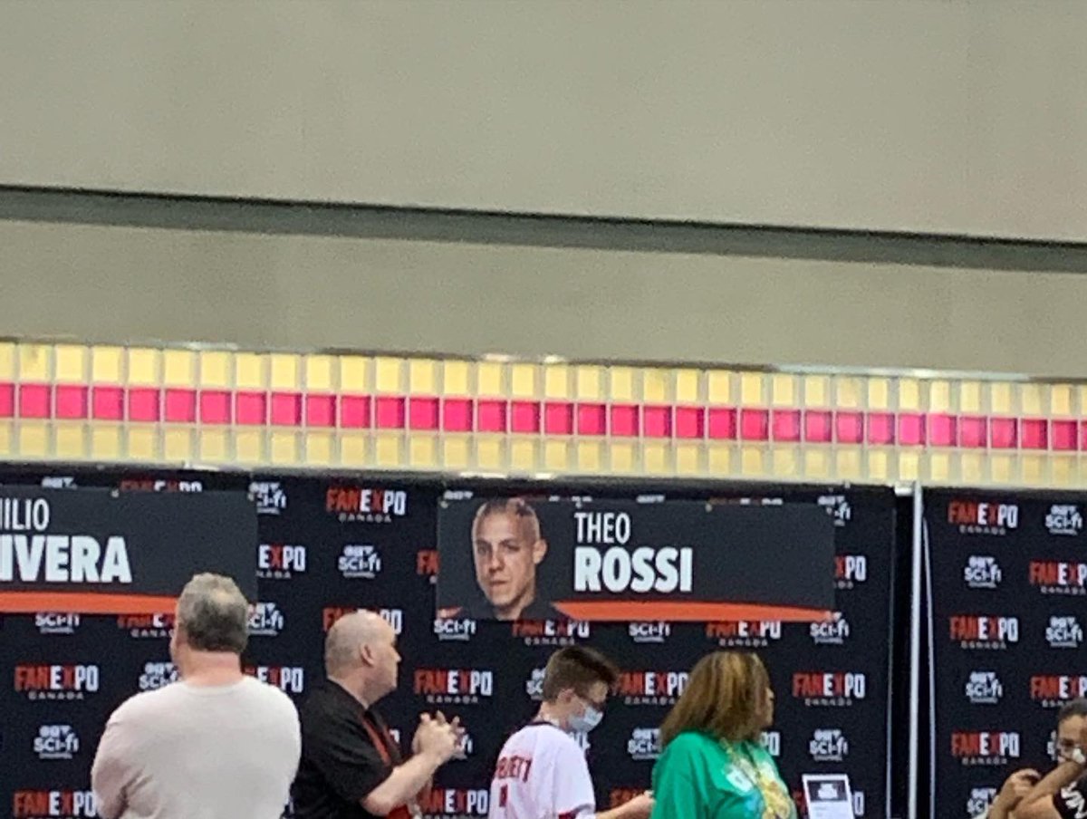 SOAMediaAddicts's tweet photo. @STADIUMARCADIA @perlmutations Sweet ! @PTAppearances killing the #SOA game in multiple countries! ππ @Theorossi @RamboDonkeyKong @EmilioRivera48 @FANEXPOCANADA ππ #CharlieHunnam #AddictsInToronto #AddictsInST LV https://t.co/uOAfweMQtL