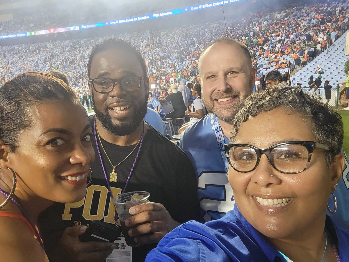 Courtney White tweet media