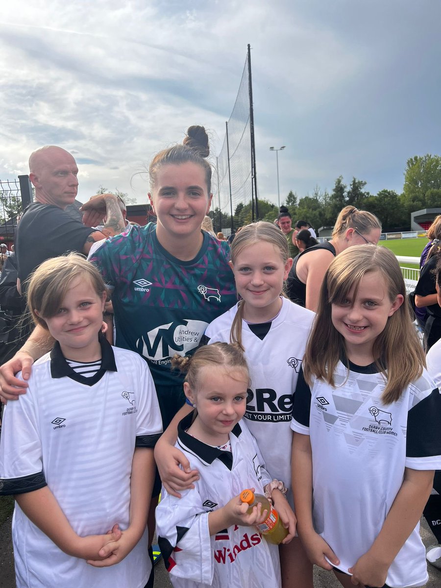 Great afternoon watching <a href="/DCFCWomen/">Derby County Women</a> Playing the Derby way to pick up a point in the last minute. Thank you to all the players for stopping for pictures. The girls loved it
