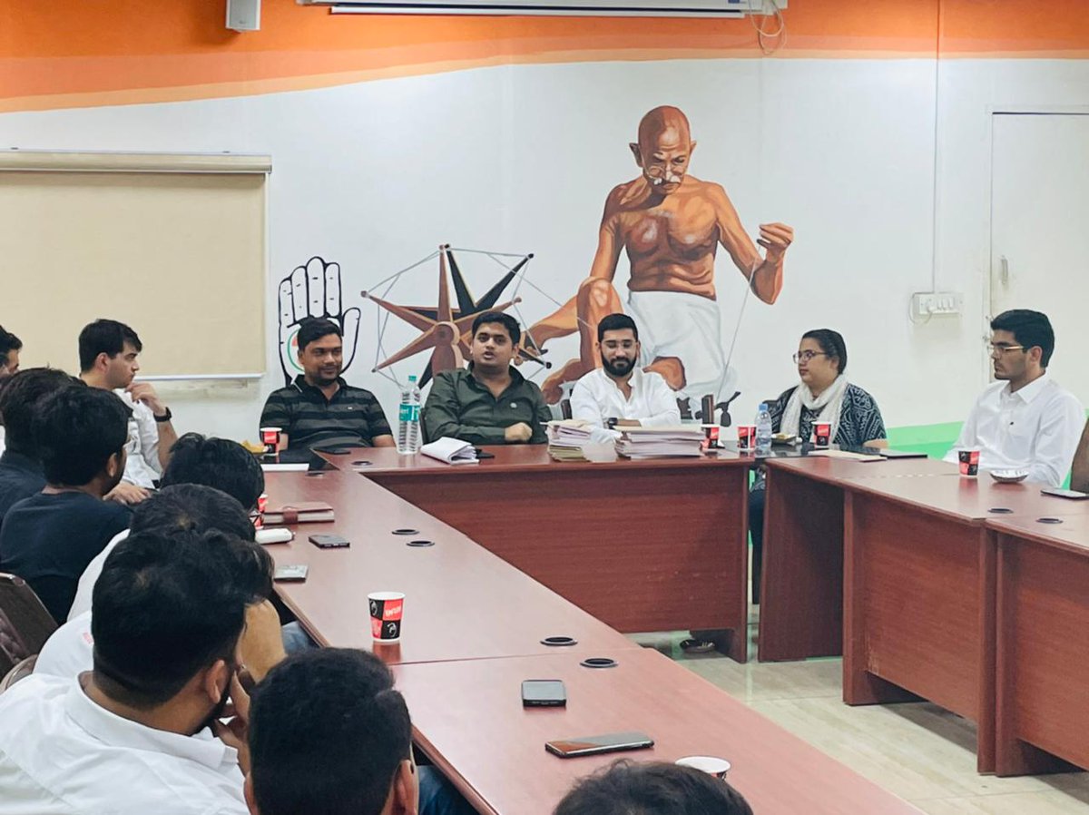 Neerajkundan's tweet photo. Presided the State Executive Meeting of NSUI Delhi ahead of 'Mehangai Par Halla Bol Rally', which is going to be held on 4th September.

Key points related to the Rally were discussed at length. https://t.co/tJO1sKKi0H