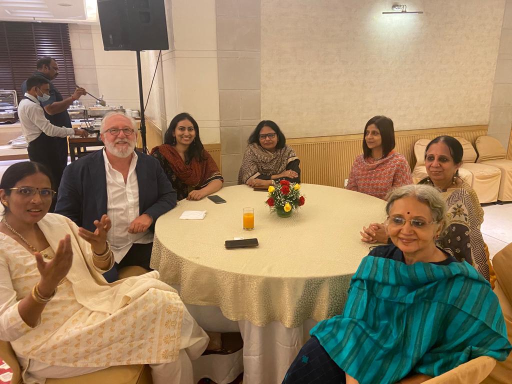 PrabhuSeeta's tweet photo. Highlighted equity and sustainability as  core elements to be pursued by G20 countries at  the RIS Delhi Process in preparation for India's G20 presidency. Enriching  discussions and innovative ideas from  galaxy of experts. Thanks RIS!#sachinchat #SDGs #Delhiprocess https://t.co/PyjnOrhzid