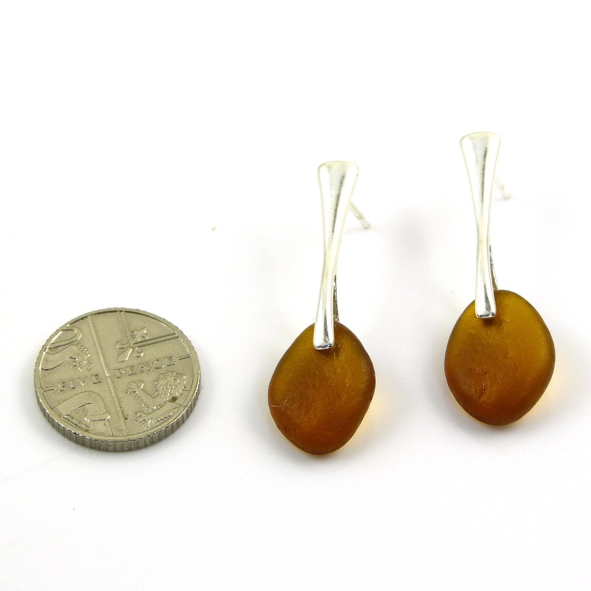 TheStrandline's tweet photo. Amber Sea Glass Sterling Silver Earrings, Stud Earrings, Genuine Sea Glass, Sea Glass Earrings, Beach Glass Earrings, Dangle Earrings e240 https://t.co/0OLMTmMLgL #UKGiftAM #thestrandline #supportsmallbusiness #HandmadeHour #UKGiftHour #Etsy #TanColor https://t.co/36iQGIlrja