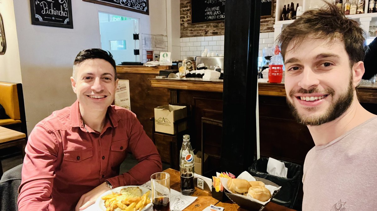 jrpierrot's tweet photo. Cenita con el Bro 💪🏼 https://t.co/SEY6ylgzQ0