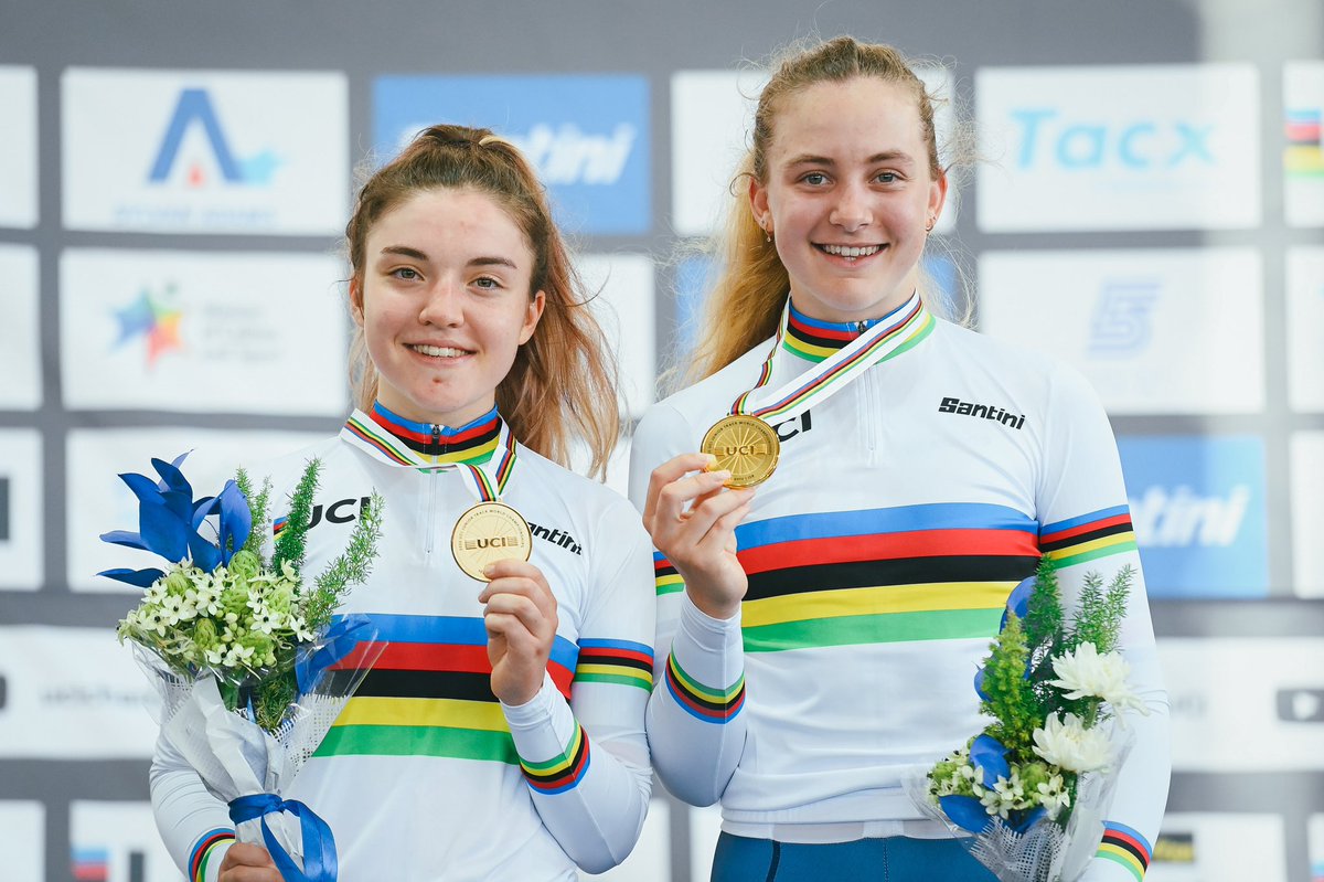 A huge congrats to Zoe and her partner Grace Lister for taking the Junior Madison world championships yesterday! 🌈 📸 @swpix_cycling