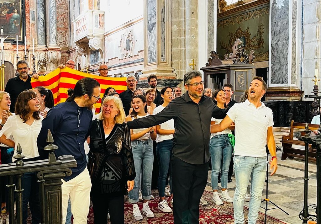 Adifolk_oficial's tweet photo. CONCERT DE CORALS

Per obrir els actes d’aquesta tarda de diumenge a Elvas arriba el concert de corals catalanes i portuguesa amb el Cor de Cambra de la Federació Catalana d’Entitats Corals, la Coral Públia Hortênsia de Castro i la Coral Nou Horitzó de Sabt Vicenç de Castellet. https://t.co/QRDsx2fZWw