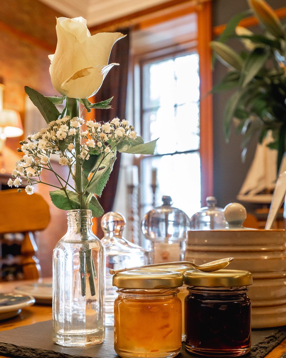 SGHBBA's tweet photo. Not just any welcome a Be our Guest welcome.

#BeOurGuestScotland
#GreatScottishBandBs
#ScottishGuestHouses
#GreatScottishBreakfasts
#Bookdirect
#Staylonger
https://t.co/WYfXonAhY0 https://t.co/T4IpVcf20c