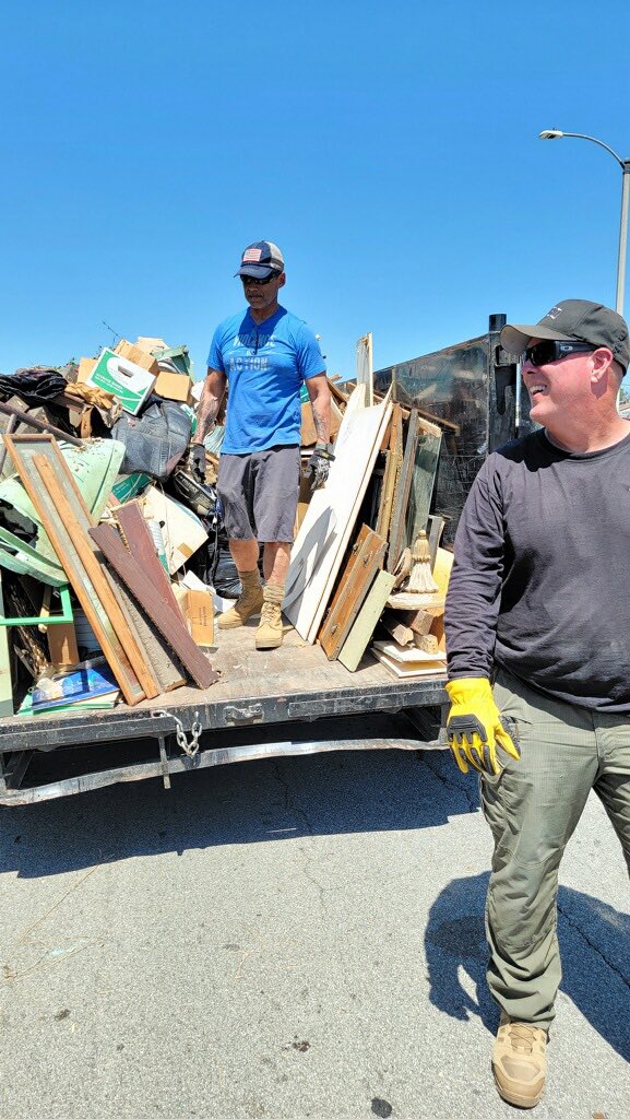 Military veterans of <a href="/LASDHQ/">LA County Sheriffs</a> assisted a disabled veteran clear out his home in <a href="/CityofRosemead/">City of Rosemead - Government</a>. A big thank you to <a href="/TEMLASD/">LASD Temple Station</a>, <a href="/LasdMET/">LASD Mental Health Evaluation Team (MET TEAM)</a>, <a href="/StarPost309/">Star Post 309</a> and Veterans Affairs Police - Long Beach for their support. Still serving proudly!