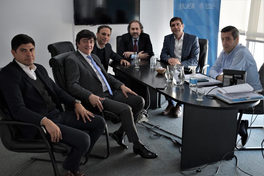 Recibimos en <a href="/Enohsa/">ENOHSA</a> al Diputado <a href="/Daniel_Brue_/">Daniel Agustín Brue</a> , el Intendente de Fernández <a href="/VictorAraujoOk/">Victor Araujo</a> , el Intendente de Termas de Río Hondo <a href="/jmukdise/">Jorge Mukdise</a> , Santiago del Estero en la agenda Federal de <a href="/gkatopodis/">Gabriel Katopodis</a> 
<a href="/alferdez/">Alberto Fernández</a> 
<a href="/GZamoraSDE/">Gerardo Zamora</a>