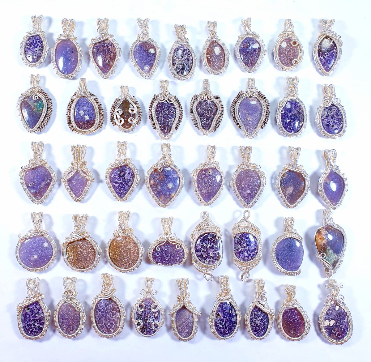 Nurisna0907's tweet photo. If interested, don't forget to DM me
#manifestation #manifest #manifestyourdreams #crystalsaustralia #crystalshop #crystalhealing #crystals #crystal #crystallove #magic #magik #healing #healingcrystals #lovecrystals #heartcrystal #crystal #crystalcollector https://t.co/qqshRX9jdr