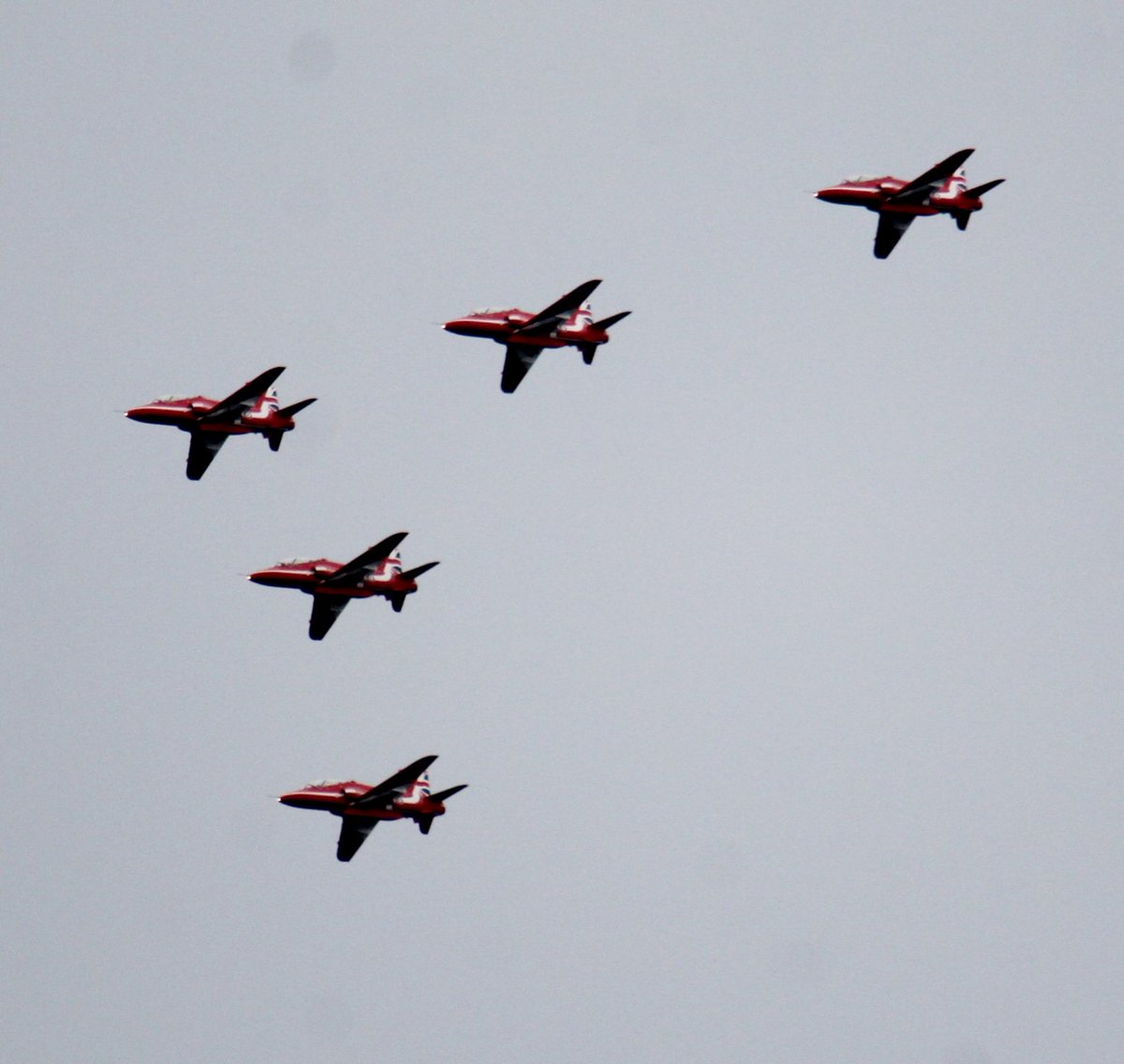 7 became 5 😳 #midairemergancy #RhylAirShow2022 #redarrows