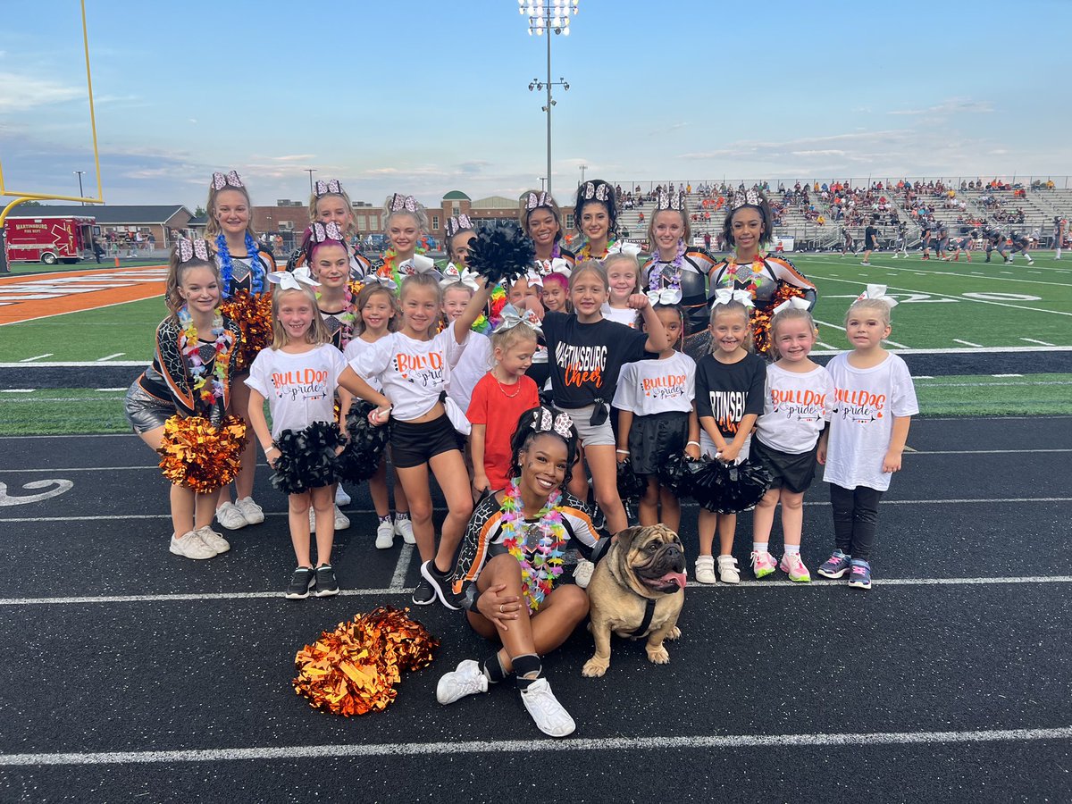 Friday Night Lights with the Lil Dogs and our mascot Sherman 🧡🖤