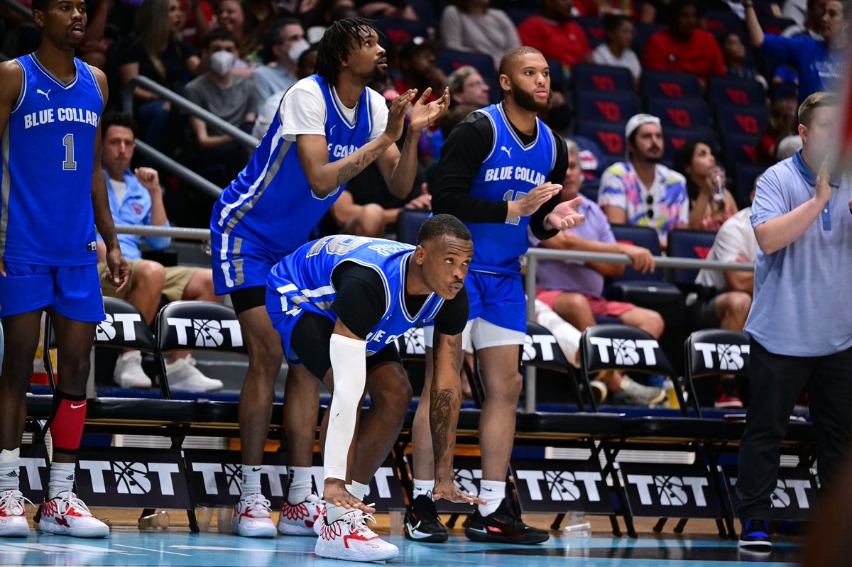 CoachingLoveInc's tweet photo. Our FINAL jersey up for auction will be the jersey worn by Davonta Jordan. “Buffalo Strong” was worn on the back of his jersey!

Bidding starts NOW!!

This Auction will be live until tomorrow at 2pm Eastern @BlueCollarUTBT https://t.co/imYTvMDtOD