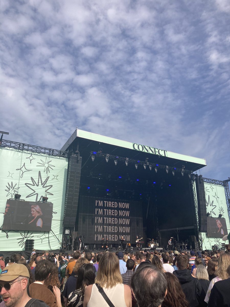 Hearing <a href="/SELFESTEEM___/">Self Esteem</a> discuss her favourite font types on stage really summarises why I am at the entirely correct festival for my age and occupation 🤣👍🎉

#connectfestival