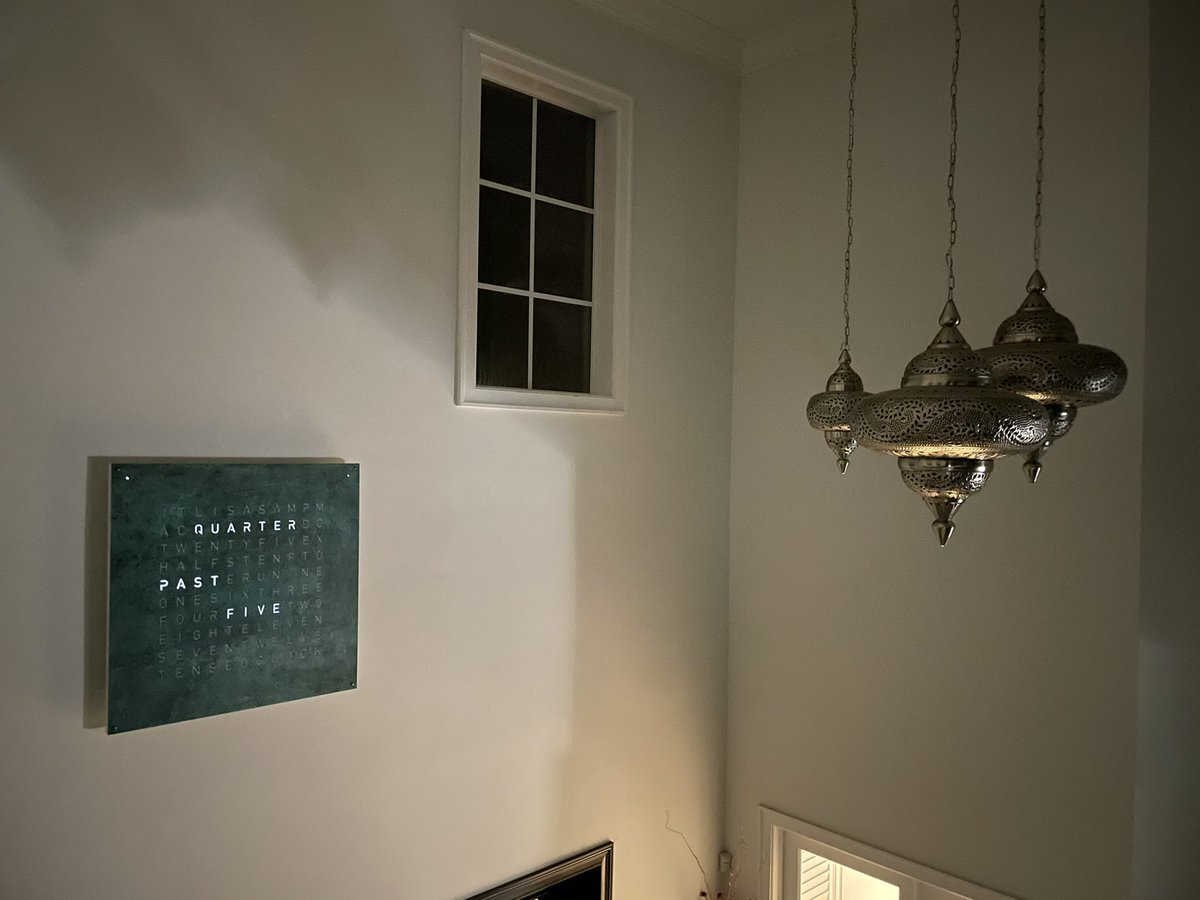 ActonManning's tweet photo. Up before #Sunrise
#515am @qlocktwo

#booklovers #winelovers #booktwt #kindleunlimited @QlocktwoU #nighttime #qlocktwo #vintagecopper https://t.co/enxPV4aJxT