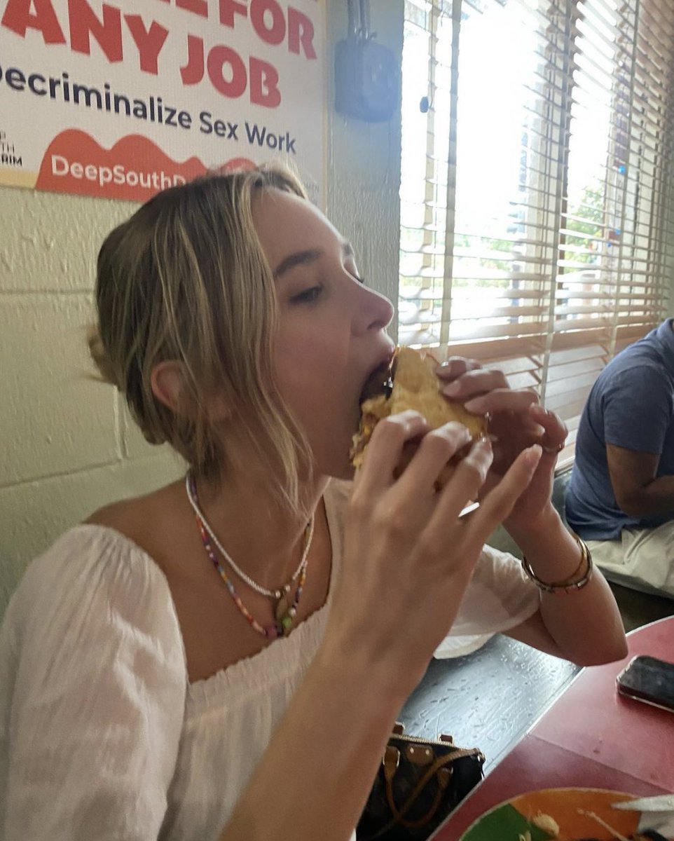Cole Sprouse Brasil tweet media