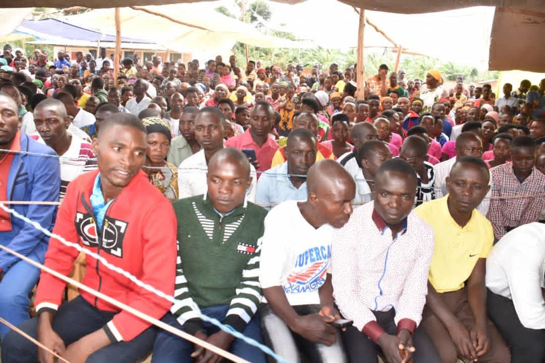 HonSinzohagera's tweet photo. Turashima Imana ko twashobojwe n'Uhoraho gusangira igisabisho co kurangiza igikorane c'imisi itatu categuwe n'ububwiriza bwa Gitega paruwasi #Muhene muri Komine Butaganzwa mu Ntara ya Ruyigi. Icivugo caco ni "Nidushime Uhoraho kuko ari mwiza imbabazi ziwe zamaho ibihe bidashira https://t.co/1b8lABLD5n