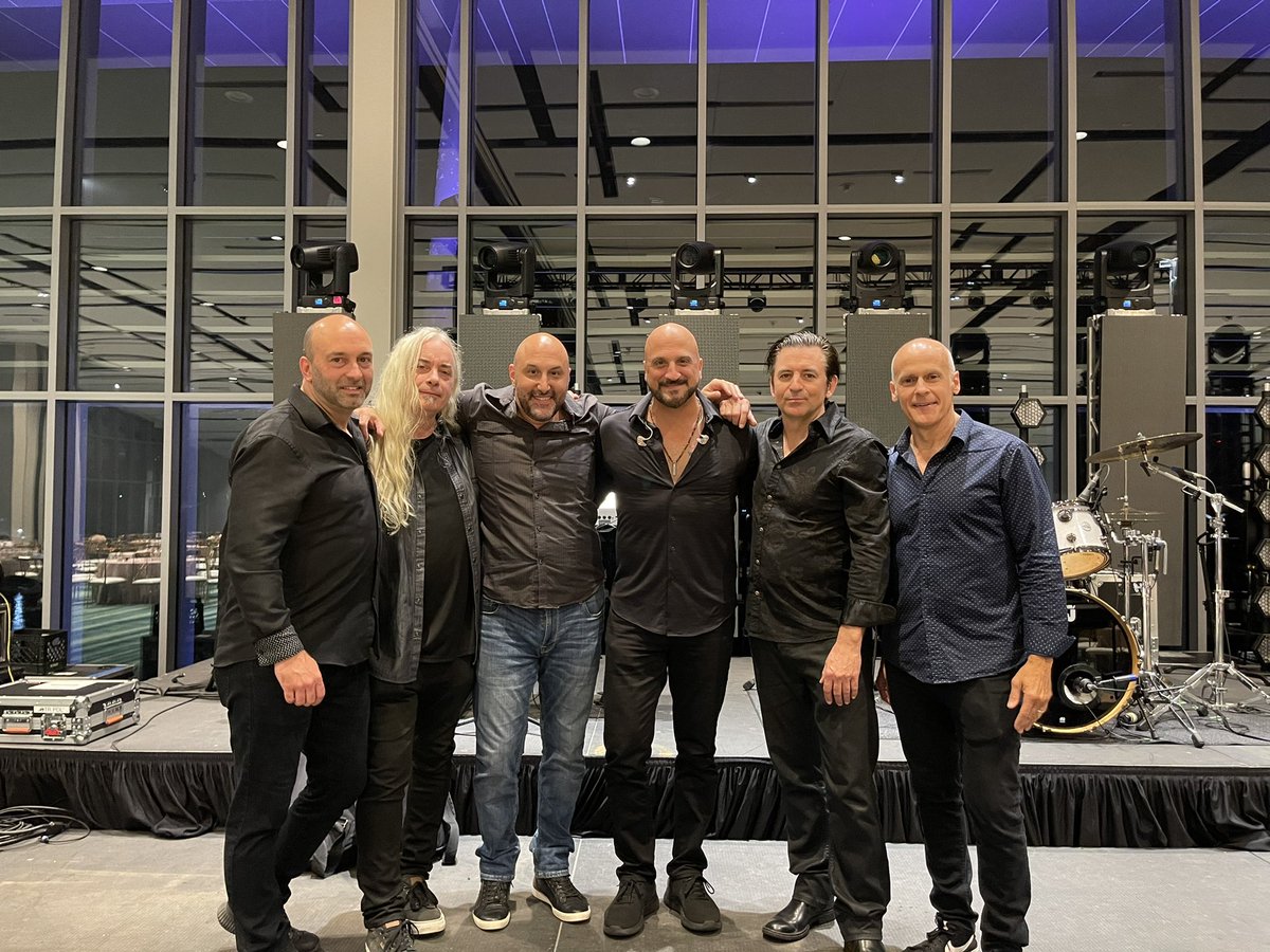 MikeDelguidice1's tweet photo. Tonight Sunday, Aug. 28 - 7PM
#MikeDelGuidice &amp; Big Shot
#GlenCoveHospital, 100th birthday, sponsoring the Morgan Park Summer Concerts
2022 #MorganPark - #GlenCove, #NY
Germaine Street - between Landing Road &amp; McLoughlin Street

https://t.co/wOfaUSum2q https://t.co/Ow4l9OICce